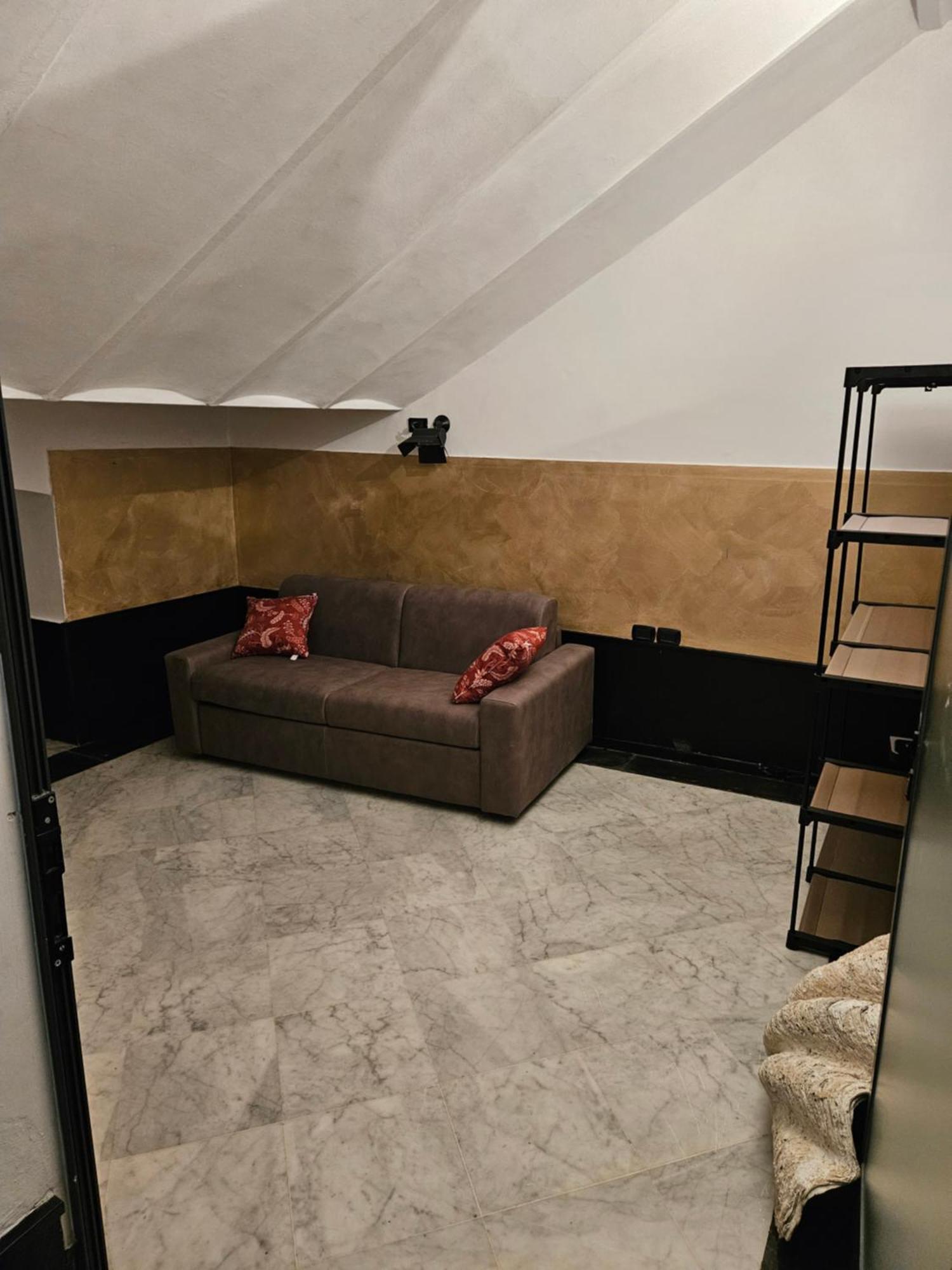 Casa Regis - Free Parking Hotel Генуа Екстериор снимка