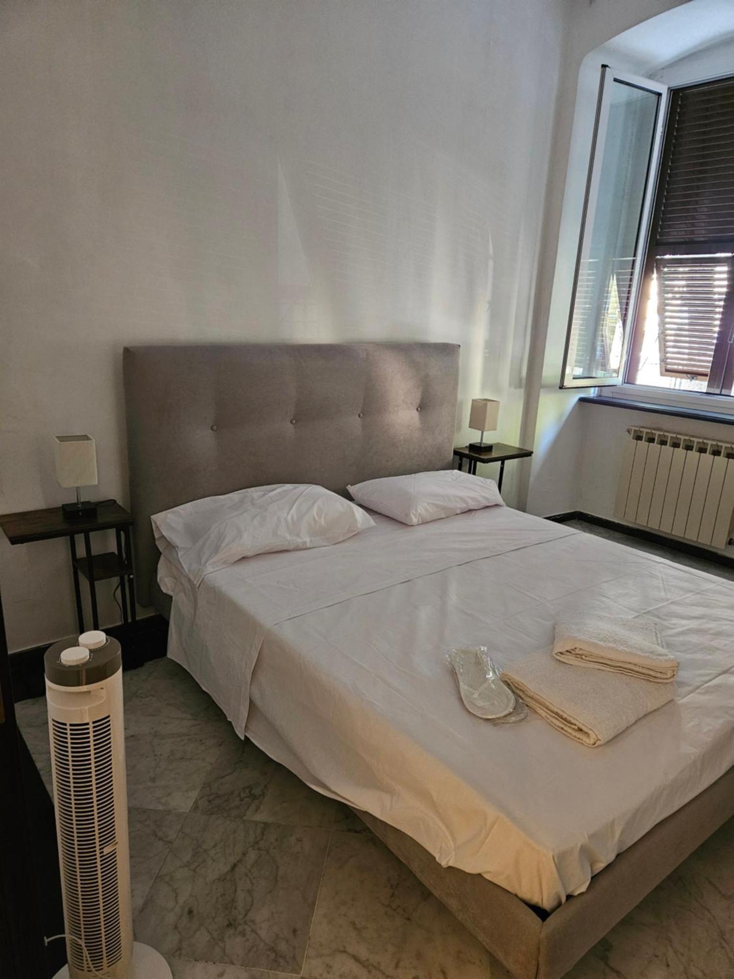 Casa Regis - Free Parking Hotel Генуа Екстериор снимка