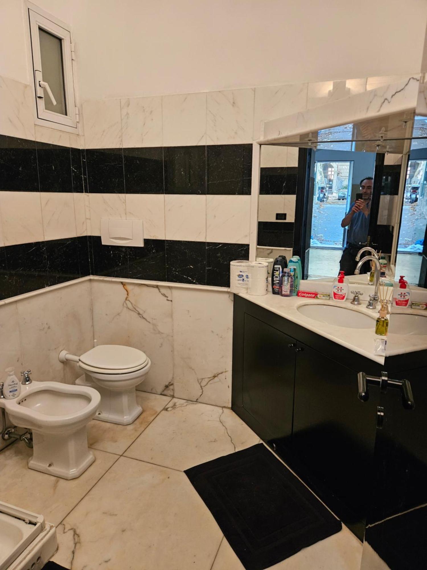 Casa Regis - Free Parking Hotel Генуа Екстериор снимка